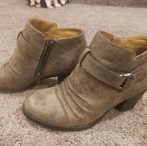 Ankle boots